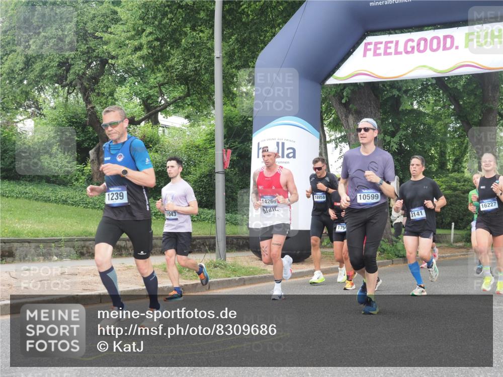 29.06.2025 - hella hamburg halbmarathon KatJ http://msf.ph/oto/8309686 29.06.2025 10:44:31 Zwischen KM18-KM19 1239, 1387, 2652, 2656, 3141, 4579, 6592 meine-sportfotos.de