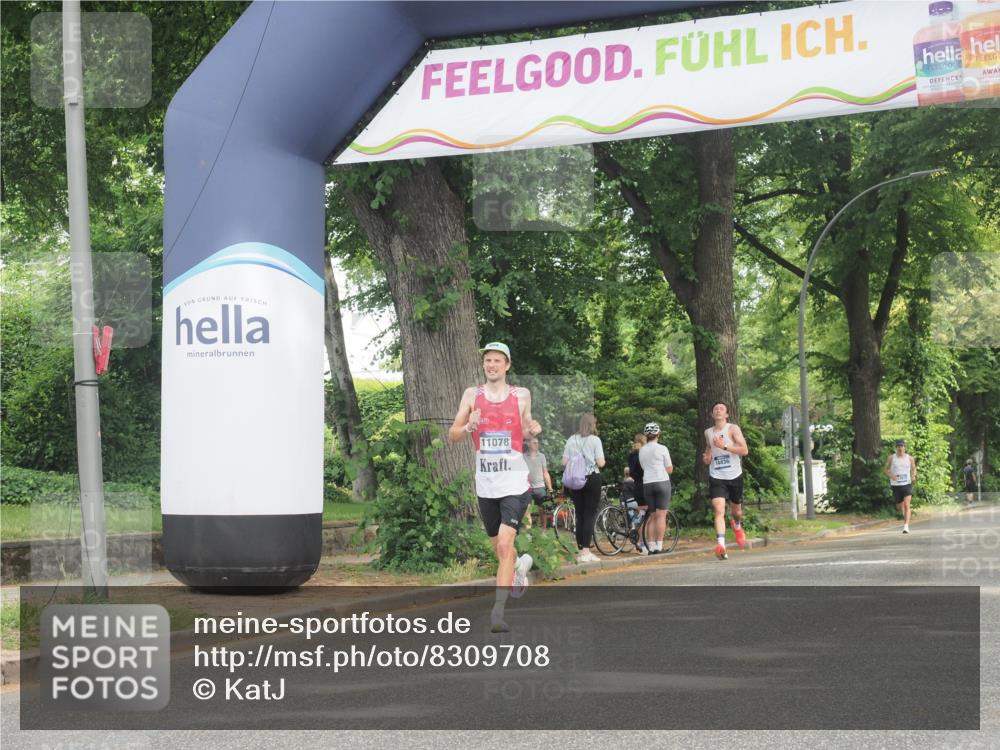 29.06.2025 - hella hamburg halbmarathon KatJ http://msf.ph/oto/8309708 29.06.2025 10:15:09 Zwischen KM18-KM19 1241 meine-sportfotos.de