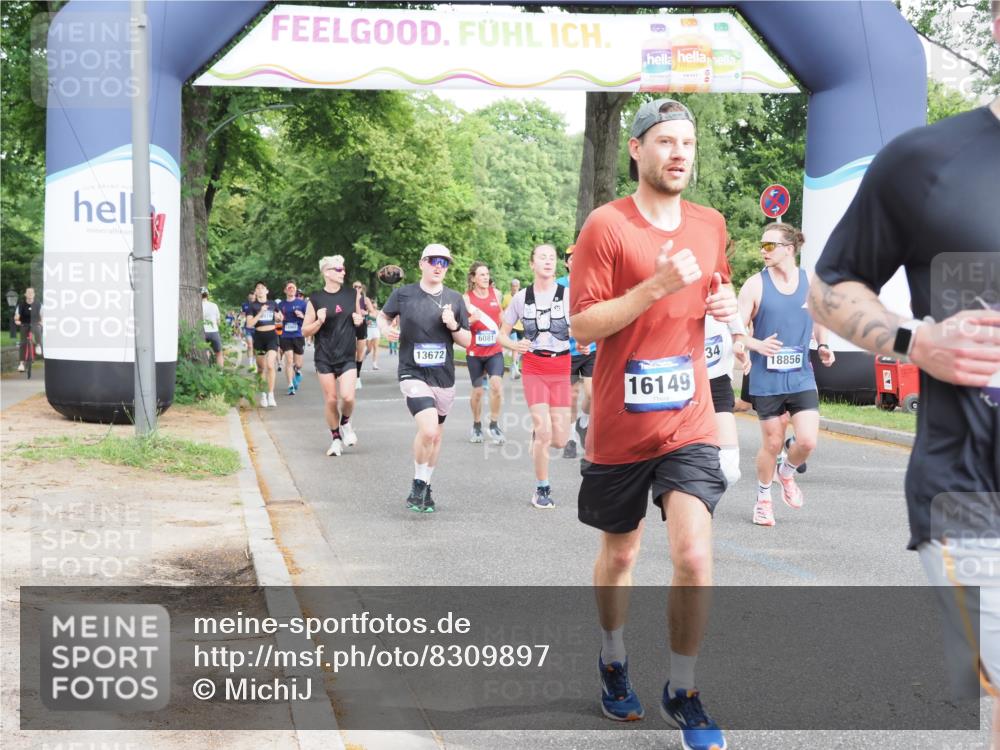 29.06.2025 - hella hamburg halbmarathon MichiJ http://msf.ph/oto/8309897 29.06.2025 10:35:56 Zwischen KM18-KM19 1460, 1884, 2708, 4324, 4553, 4601, 6134, 7067, 8234, 8927, 9348, 11211, 11679, 12549, 13183, 13672, 14797, 14814, 16149, 17007, 17172, 17915, 17979, 18430, 18790, 18856, 18887 meine-sportfotos.de