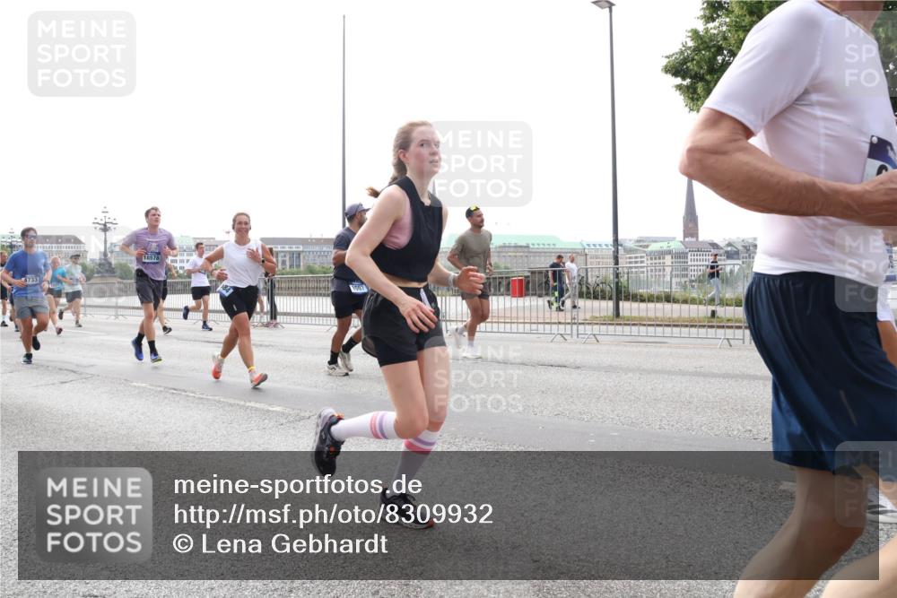 29.06.2025 - hella hamburg halbmarathon Lena Gebhardt http://msf.ph/oto/8309932 29.06.2025 10:37:15 Lombardsbrücke 4733, 18578, 1022, 1118, 1253, 1276, 1337, 1339, 1488, 1490, 1597, 1819, 1952, 1954, 2016, 2031, 2072, 2104, 2272, 2480, 2486, 2552, 2640, 3127, 3165, 3714, 3873, 3895, 4097, 4347, 4733, 4996, 5146, 5171, 5186, 5224, 5538, 5560, 5640, 5786, 5789, 5790, 5940, 6172, 6359, 6584, 6804, 6821, 6955, 7085, 7202, 7235, 7544, 7707, 7773, 7777, 7823, 8007, 8257, 8258, 8315, 8758, 8811, 8843, 8936, 8937, 9054, 9055, 9295, 9524 meine-sportfotos.de