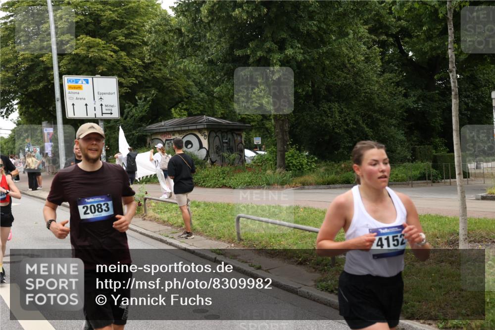 29.06.2025 - hella hamburg halbmarathon Yannick Fuchs http://msf.ph/oto/8309982 29.06.2025 10:50:33 20KM 1583, 1955, 2083, 2741, 3413, 3836, 4152, 5418, 5492, 5570, 6399, 6416, 6835, 7037, 7547, 7716, 8393, 8542, 8652, 8669, 8825, 8968, 8996, 9246, 9488, 9727, 9884, 9903, 9907, 9934, 10084, 10093, 10665, 11083, 11212, 12014, 12348, 12440, 12523, 12590, 12712, 13394, 13666, 13691, 13750, 14139, 14408, 14588, 14678, 14867, 15097, 15407, 15431, 15695, 16121, 16257, 16261, 16620, 16634, 16679, 17268, 17660, 17993, 18208, 18652, 18719, 18867, 18899, 19091 meine-sportfotos.de