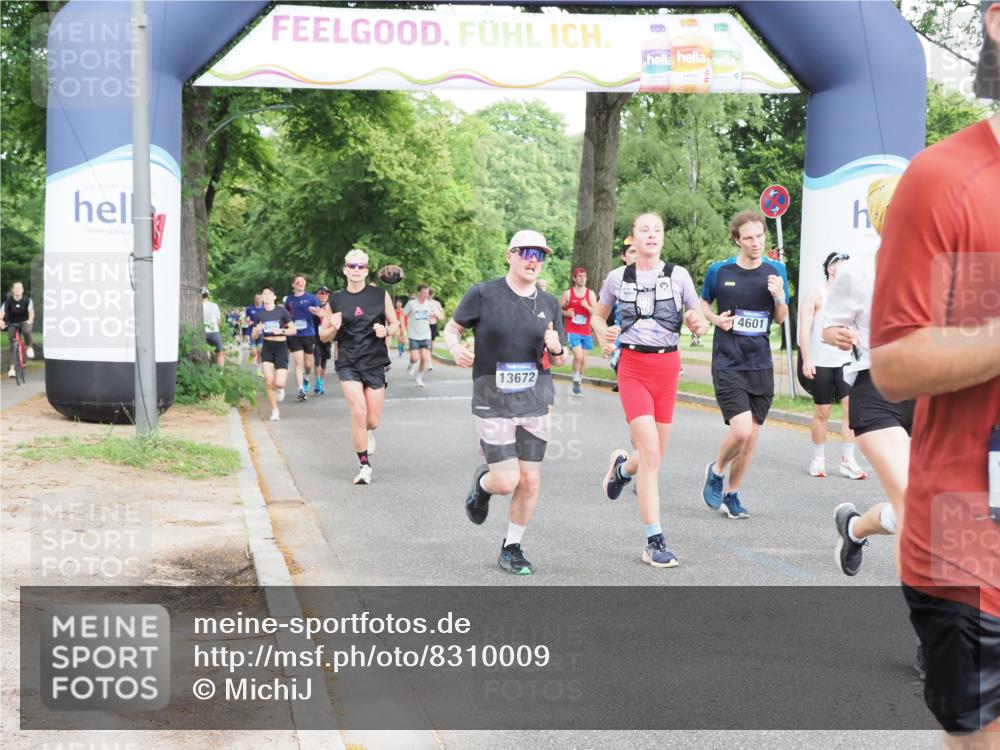 29.06.2025 - hella hamburg halbmarathon MichiJ http://msf.ph/oto/8310009 29.06.2025 10:35:56 Zwischen KM18-KM19 1460, 1884, 2708, 4324, 4553, 4601, 6134, 7067, 8234, 8927, 9348, 11211, 11679, 12549, 13183, 13672, 14797, 14814, 16149, 17007, 17172, 17915, 17979, 18430, 18790, 18856, 18887 meine-sportfotos.de