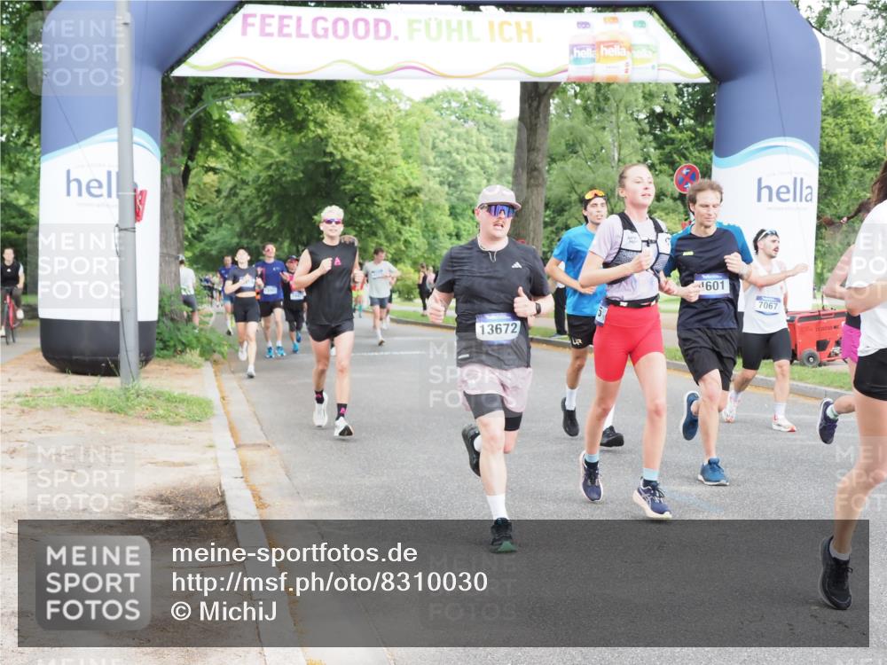 29.06.2025 - hella hamburg halbmarathon MichiJ http://msf.ph/oto/8310030 29.06.2025 10:35:56 Zwischen KM18-KM19 1460, 1884, 2708, 4324, 4553, 4601, 6134, 7067, 8234, 8927, 9348, 11211, 11679, 12549, 13183, 13672, 14797, 14814, 16149, 17007, 17172, 17915, 17979, 18430, 18790, 18856, 18887 meine-sportfotos.de