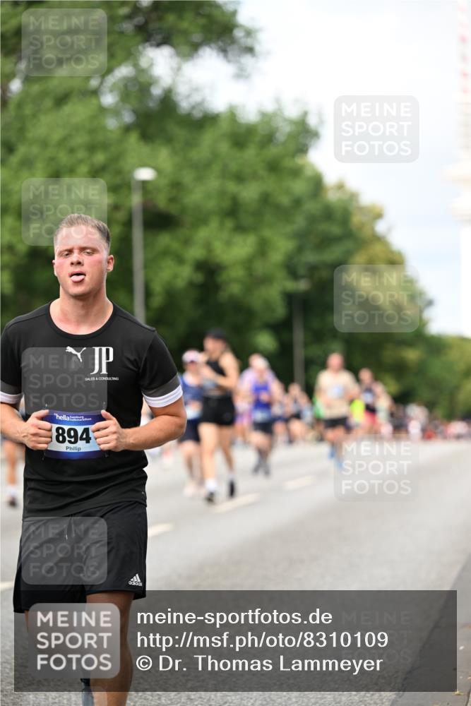 29.06.2025 - hella hamburg halbmarathon Dr. Thomas Lammeyer http://msf.ph/oto/8310109 29.06.2025 10:38:24 Kennedybrücke 1025, 1705, 1764, 1787, 2038, 2276, 2464, 2496, 2510, 2511, 2933, 3145, 3829, 4445, 4479, 4540, 4942, 5096, 5566, 5569, 5691, 6034, 6109, 6574, 6718, 6727, 7324, 7329, 7565, 7644, 8202, 8277, 8282, 9094, 9514, 10007, 10071, 10561, 10564, 11122, 11338, 11432 meine-sportfotos.de
