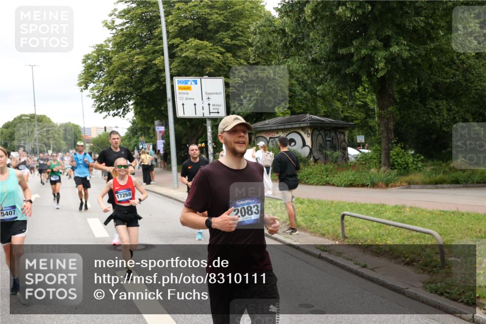 29.06.2025 - hella hamburg halbmarathon Yannick Fuchs http://msf.ph/oto/8310111 29.06.2025 10:50:33 20KM 1583, 1955, 2083, 2741, 3413, 3836, 4152, 5418, 5492, 5570, 6399, 6416, 6835, 7037, 7547, 7716, 8393, 8542, 8652, 8669, 8825, 8968, 8996, 9246, 9488, 9727, 9884, 9903, 9907, 9934, 10084, 10093, 10665, 11083, 11212, 12014, 12348, 12440, 12523, 12590, 12712, 13394, 13666, 13691, 13750, 14139, 14408, 14588, 14678, 14867, 15097, 15407, 15431, 15695, 16121, 16257, 16261, 16620, 16634, 16679, 17268, 17660, 17993, 18208, 18652, 18719, 18867, 18899, 19091 meine-sportfotos.de