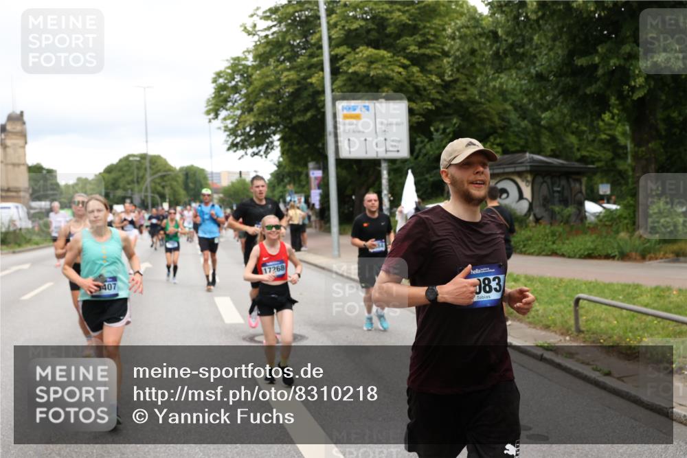29.06.2025 - hella hamburg halbmarathon Yannick Fuchs http://msf.ph/oto/8310218 29.06.2025 10:50:33 20KM 1583, 1955, 2083, 2741, 3413, 3836, 4152, 5418, 5492, 5570, 6399, 6416, 6835, 7037, 7547, 7716, 8393, 8542, 8652, 8669, 8825, 8968, 8996, 9246, 9488, 9727, 9884, 9903, 9907, 9934, 10084, 10093, 10665, 11083, 11212, 12014, 12348, 12440, 12523, 12590, 12712, 13394, 13666, 13691, 13750, 14139, 14408, 14588, 14678, 14867, 15097, 15407, 15431, 15695, 16121, 16257, 16261, 16620, 16634, 16679, 17268, 17660, 17993, 18208, 18652, 18719, 18867, 18899, 19091 meine-sportfotos.de