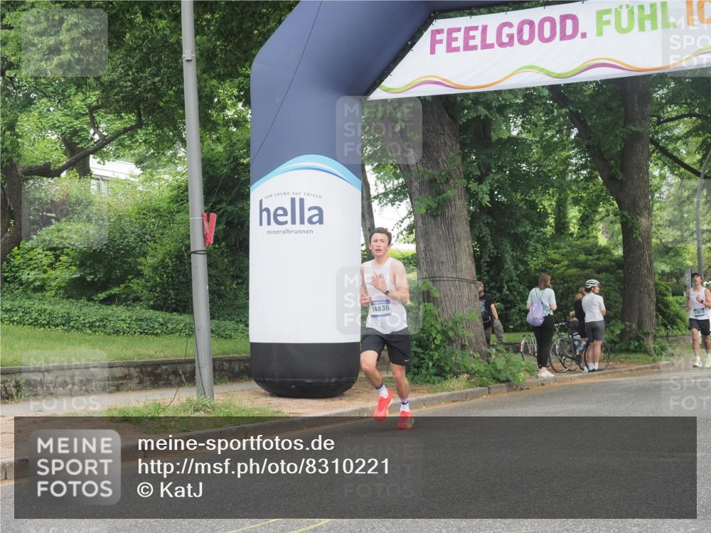 29.06.2025 - hella hamburg halbmarathon KatJ http://msf.ph/oto/8310221 29.06.2025 10:15:12 Zwischen KM18-KM19  meine-sportfotos.de