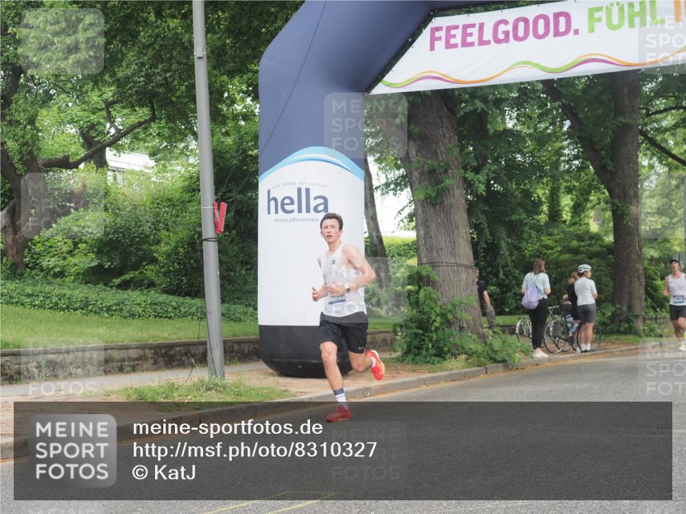 29.06.2025 - hella hamburg halbmarathon KatJ http://msf.ph/oto/8310327 29.06.2025 10:15:12 Zwischen KM18-KM19  meine-sportfotos.de
