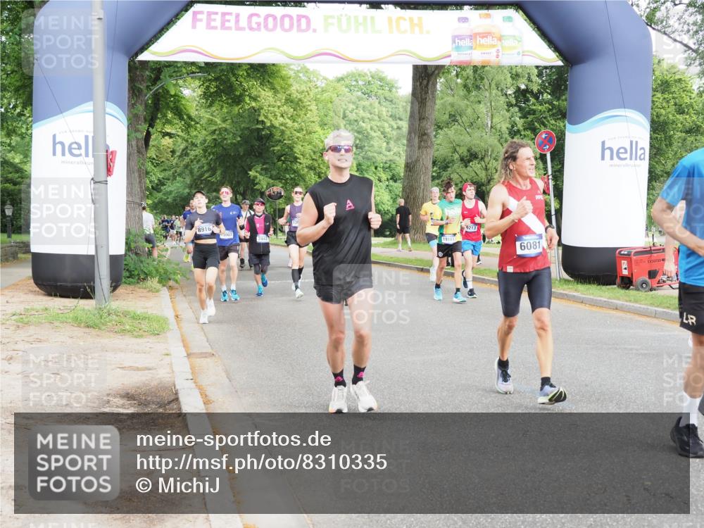 29.06.2025 - hella hamburg halbmarathon MichiJ http://msf.ph/oto/8310335 29.06.2025 10:35:58 Zwischen KM18-KM19 1460, 1884, 2708, 4324, 4601, 5915, 6081, 6134, 7067, 8234, 8927, 9213, 11679, 12534, 13007, 13183, 13672, 13948, 14814, 16149, 17007, 17172, 17979, 18790, 18856 meine-sportfotos.de