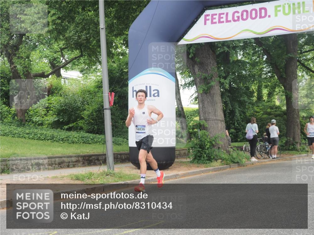 29.06.2025 - hella hamburg halbmarathon KatJ http://msf.ph/oto/8310434 29.06.2025 10:15:12 Zwischen KM18-KM19  meine-sportfotos.de
