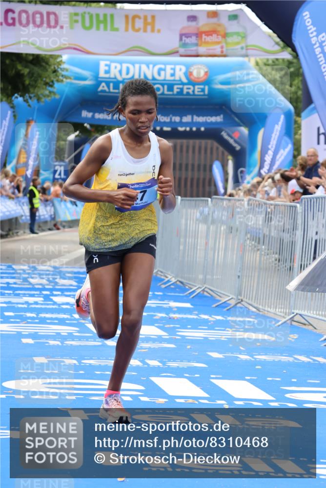 29.06.2025 - hella hamburg halbmarathon Strokosch-Dieckow http://msf.ph/oto/8310468 29.06.2025 10:12:18 Ziel 39, 47 meine-sportfotos.de