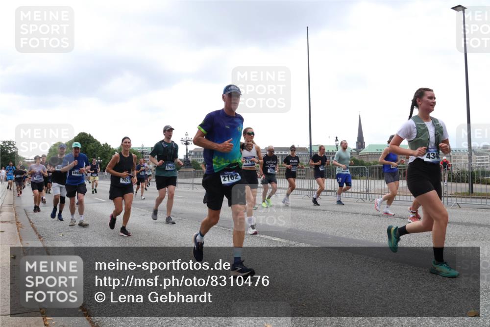 29.06.2025 - hella hamburg halbmarathon Lena Gebhardt http://msf.ph/oto/8310476 29.06.2025 10:46:58 Lombardsbrücke 460, 1892, 7827, 17459, 674, 2162, 18, 434, 1073, 1185, 1286, 1363, 1371, 1375, 1593, 1607, 1720, 1961, 1999, 2162, 2211, 2320, 2327, 2537, 2555, 2556, 2665, 2697, 2981, 3277, 3406, 3407, 3469, 3734, 3823, 4184, 4202, 4239, 4296, 4342, 4355, 4483, 4604, 5111, 5114, 5700, 5796, 5953, 6124, 6161, 6485, 6496, 6740, 6879, 7073, 7412, 7430, 7431, 7767, 7827, 8131, 8477, 8486, 8551, 8553, 8684, 8706, 8967, 9691, 10230, 13969, 14261, 15852, 16882, 16987 meine-sportfotos.de