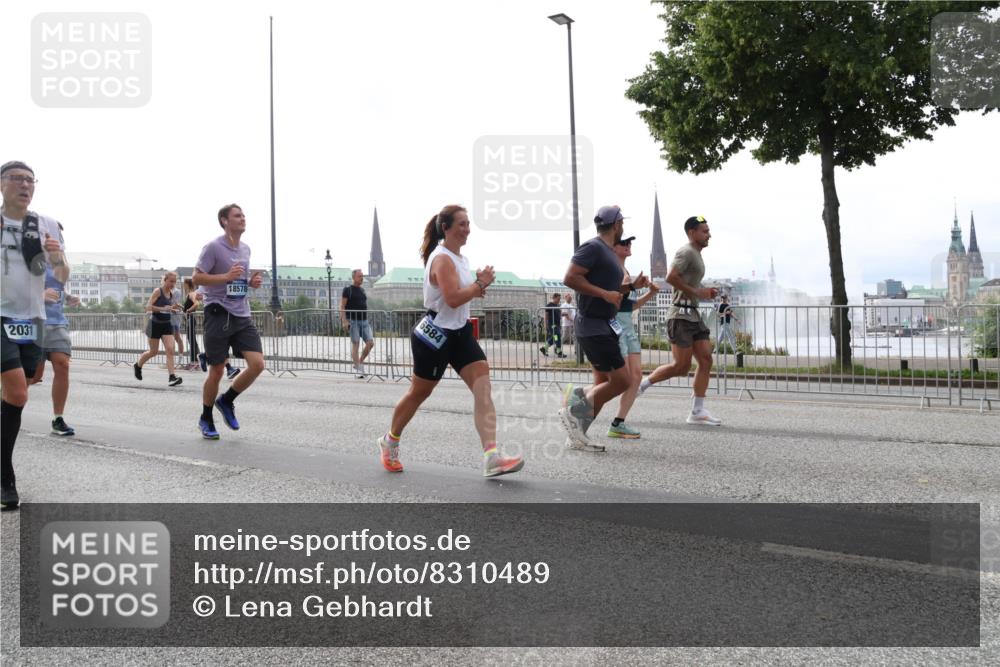 29.06.2025 - hella hamburg halbmarathon Lena Gebhardt http://msf.ph/oto/8310489 29.06.2025 10:37:16 Lombardsbrücke 2031, 18578, 6584, 1022, 1118, 1253, 1276, 1337, 1339, 1488, 1490, 1597, 1819, 1952, 1954, 2016, 2031, 2072, 2104, 2272, 2480, 2486, 2552, 2640, 3127, 3165, 3633, 3714, 3873, 3895, 4097, 4347, 4733, 4996, 5146, 5171, 5186, 5224, 5538, 5560, 5640, 5786, 5789, 5790, 5940, 6172, 6359, 6584, 6804, 6821, 6955, 7085, 7202, 7235, 7544, 7707, 7773, 7777, 7823, 8007, 8257, 8258, 8315, 8758, 8811, 8843, 8936, 8937, 9054, 9055, 9295, 9524 meine-sportfotos.de