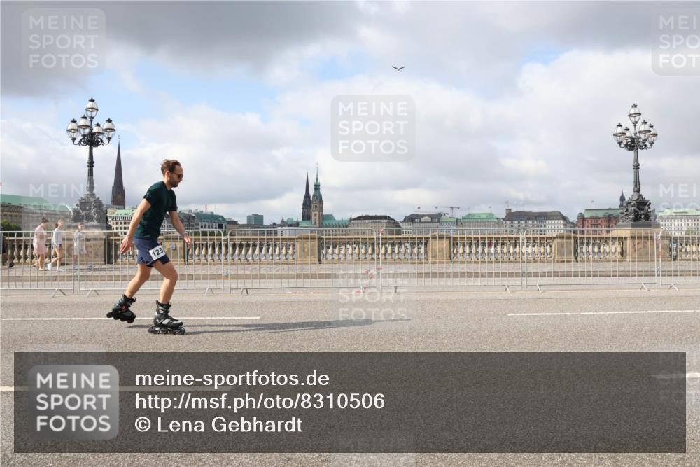 29.06.2025 - hella hamburg halbmarathon Lena Gebhardt http://msf.ph/oto/8310506 29.06.2025 09:06:53 Lombardsbrücke 125 meine-sportfotos.de