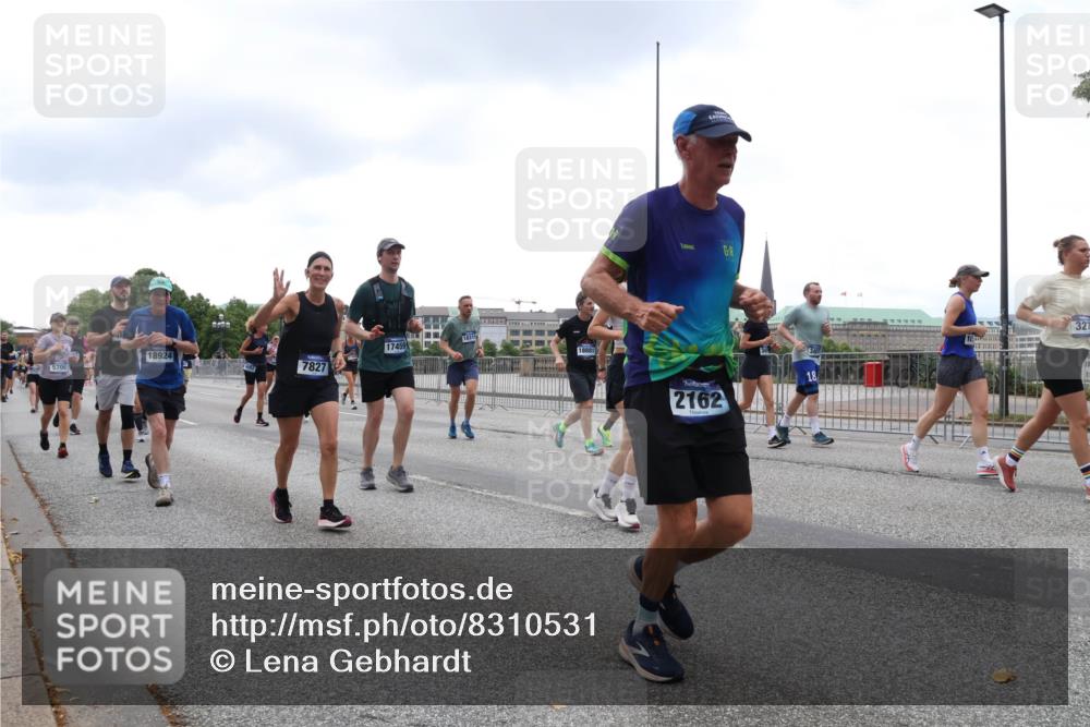 29.06.2025 - hella hamburg halbmarathon Lena Gebhardt http://msf.ph/oto/8310531 29.06.2025 10:46:58 Lombardsbrücke 18315, 18924, 17459, 5700, 7827, 18881, 2162, 327, 1073, 1185, 1286, 1363, 1371, 1375, 1593, 1607, 1720, 1961, 1999, 2162, 2211, 2320, 2327, 2537, 2555, 2556, 2665, 2697, 2981, 3277, 3406, 3407, 3469, 3734, 3823, 4184, 4202, 4239, 4296, 4342, 4355, 4483, 4604, 5111, 5114, 5700, 5796, 5953, 6124, 6161, 6485, 6496, 6740, 6879, 7073, 7412, 7430, 7431, 7767, 7827, 8131, 8477, 8486, 8551, 8553, 8684, 8706, 8967, 9691, 10230, 13969, 14261, 15852, 16882, 16987 meine-sportfotos.de