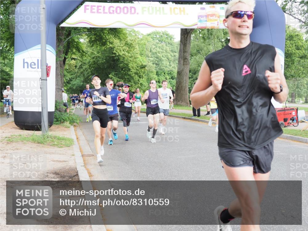 29.06.2025 - hella hamburg halbmarathon MichiJ http://msf.ph/oto/8310559 29.06.2025 10:35:59 Zwischen KM18-KM19 1460, 1884, 2442, 4324, 4377, 4601, 5915, 6081, 6134, 7067, 8234, 8916, 8927, 9213, 11679, 12534, 13007, 13183, 13672, 13948, 14814, 16149, 17007, 17172, 17979, 18790, 18856, 19181 meine-sportfotos.de