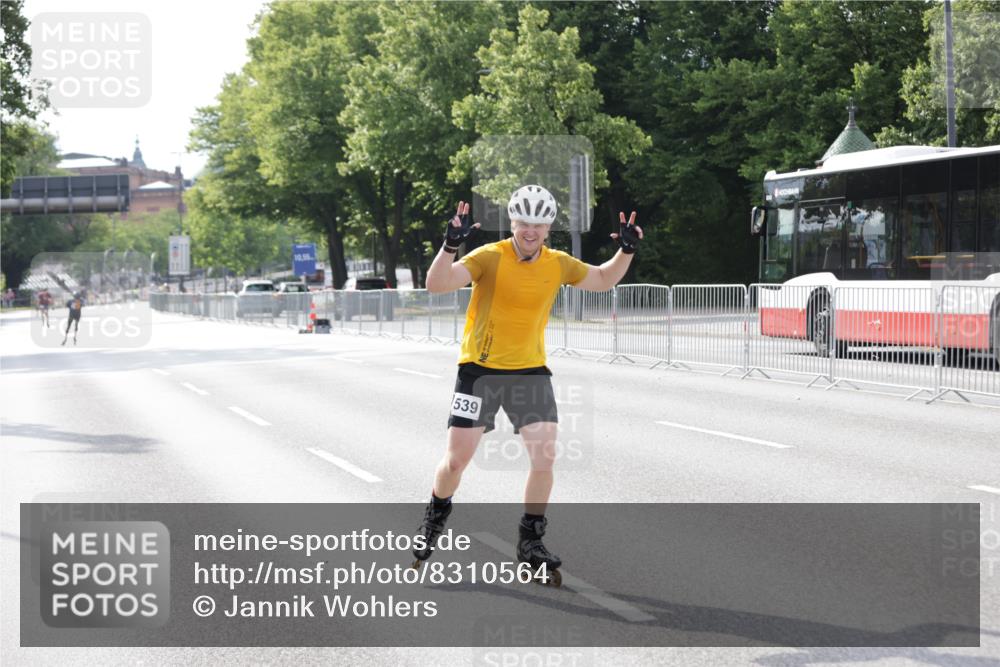 29.06.2025 - hella hamburg halbmarathon Jannik Wohlers http://msf.ph/oto/8310564 29.06.2025 08:58:46 Lombardsbrücke  meine-sportfotos.de