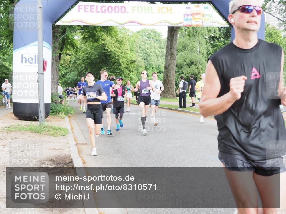 29.06.2025 - hella hamburg halbmarathon MichiJ http://msf.ph/oto/8310571 29.06.2025 10:35:59 Zwischen KM18-KM19 1460, 1884, 2442, 4324, 4377, 4601, 5915, 6081, 6134, 7067, 8234, 8916, 8927, 9213, 11679, 12534, 13007, 13183, 13672, 13948, 14814, 16149, 17007, 17172, 17979, 18790, 18856, 19181 meine-sportfotos.de
