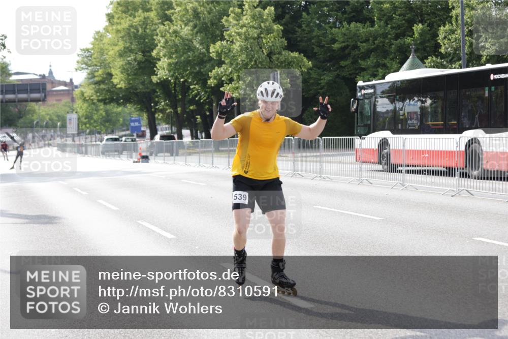 29.06.2025 - hella hamburg halbmarathon Jannik Wohlers http://msf.ph/oto/8310591 29.06.2025 08:58:46 Lombardsbrücke  meine-sportfotos.de
