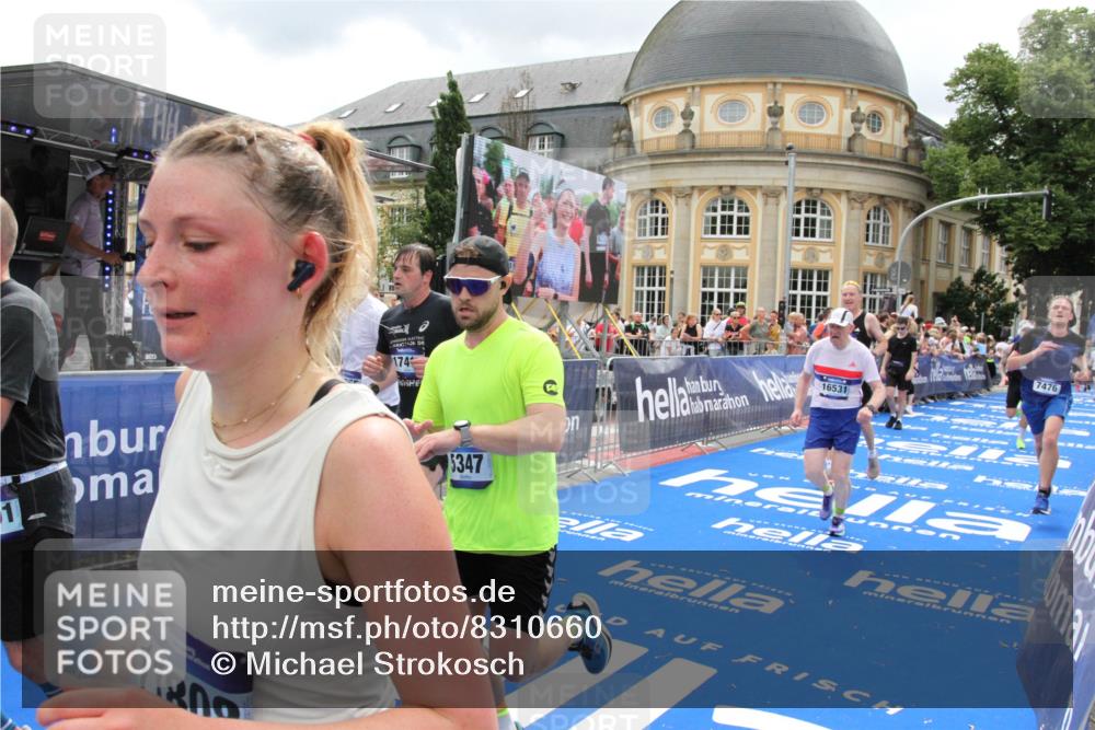 29.06.2025 - hella hamburg halbmarathon Michael Strokosch http://msf.ph/oto/8310660 29.06.2025 10:58:31 Ziel 4550, 4767, 5341, 5347, 7476, 11808, 14355, 16531, 17415, 18266, 18891, 19166 meine-sportfotos.de