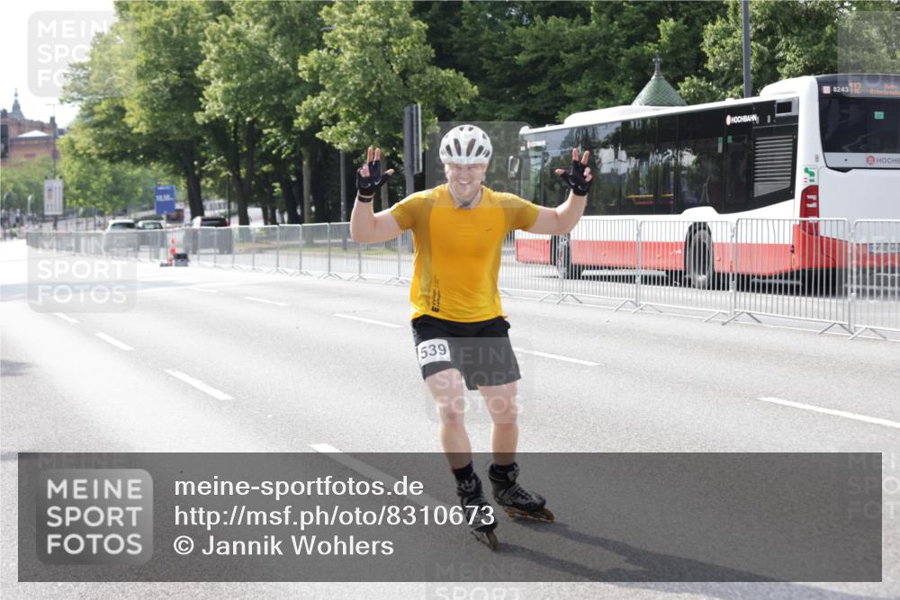 29.06.2025 - hella hamburg halbmarathon Jannik Wohlers http://msf.ph/oto/8310673 29.06.2025 08:58:46 Lombardsbrücke  meine-sportfotos.de