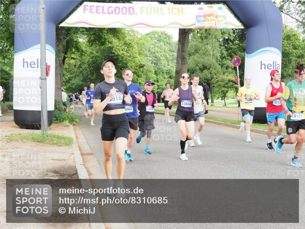 29.06.2025 - hella hamburg halbmarathon MichiJ http://msf.ph/oto/8310685 29.06.2025 10:36:00 Zwischen KM18-KM19 1460, 2442, 4377, 4601, 5915, 6081, 6134, 7067, 8234, 8916, 8927, 9213, 11679, 12534, 13007, 13672, 13948, 14814, 15894, 16149, 17979, 18790, 18836, 18856, 19181 meine-sportfotos.de