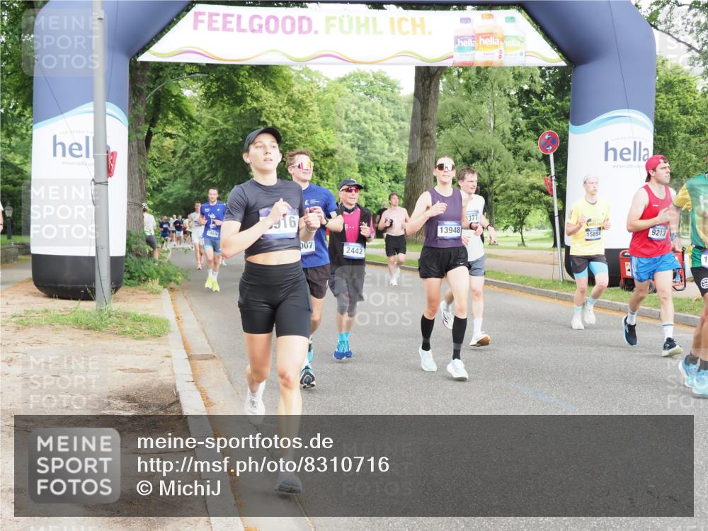 29.06.2025 - hella hamburg halbmarathon MichiJ http://msf.ph/oto/8310716 29.06.2025 10:36:00 Zwischen KM18-KM19 1460, 2442, 4377, 4601, 5915, 6081, 6134, 7067, 8234, 8916, 8927, 9213, 11679, 12534, 13007, 13672, 13948, 14814, 15894, 16149, 17979, 18790, 18836, 18856, 19181 meine-sportfotos.de