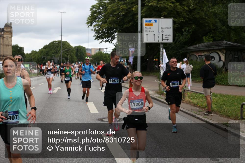29.06.2025 - hella hamburg halbmarathon Yannick Fuchs http://msf.ph/oto/8310725 29.06.2025 10:50:34 20KM 1583, 1955, 2083, 2741, 3413, 3836, 4152, 5418, 5492, 5570, 6399, 6416, 6835, 7037, 7547, 7716, 8393, 8542, 8652, 8669, 8825, 8968, 9246, 9488, 9727, 9884, 9907, 9934, 10093, 10665, 11083, 11212, 12014, 12348, 12440, 12523, 12590, 12712, 13394, 13666, 13691, 13750, 14139, 14408, 14588, 14678, 14867, 15097, 15407, 15431, 15695, 15712, 16121, 16257, 16261, 16620, 16634, 16679, 17268, 17660, 17993, 18208, 18652, 18719, 18867, 18899, 19091 meine-sportfotos.de