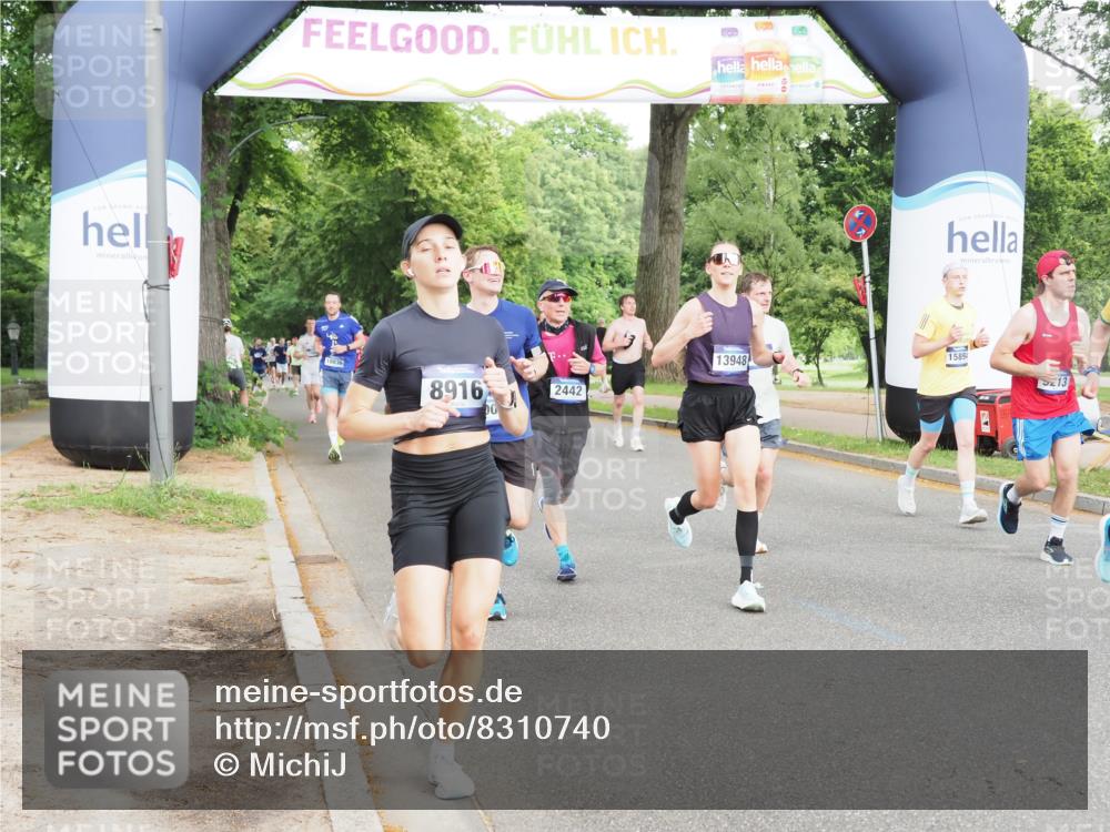 29.06.2025 - hella hamburg halbmarathon MichiJ http://msf.ph/oto/8310740 29.06.2025 10:36:00 Zwischen KM18-KM19 1460, 2442, 4377, 4601, 5915, 6081, 6134, 7067, 8234, 8916, 8927, 9213, 11679, 12534, 13007, 13672, 13948, 14814, 15894, 16149, 17979, 18790, 18836, 18856, 19181 meine-sportfotos.de