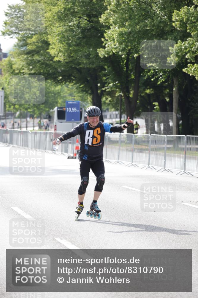 29.06.2025 - hella hamburg halbmarathon Jannik Wohlers http://msf.ph/oto/8310790 29.06.2025 08:58:54 Lombardsbrücke  meine-sportfotos.de