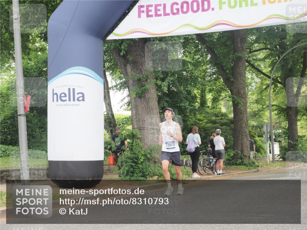 29.06.2025 - hella hamburg halbmarathon KatJ http://msf.ph/oto/8310793 29.06.2025 10:15:15 Zwischen KM18-KM19  meine-sportfotos.de