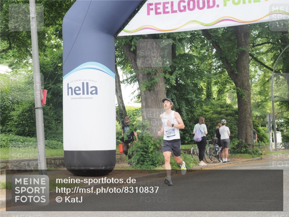 29.06.2025 - hella hamburg halbmarathon KatJ http://msf.ph/oto/8310837 29.06.2025 10:15:15 Zwischen KM18-KM19  meine-sportfotos.de