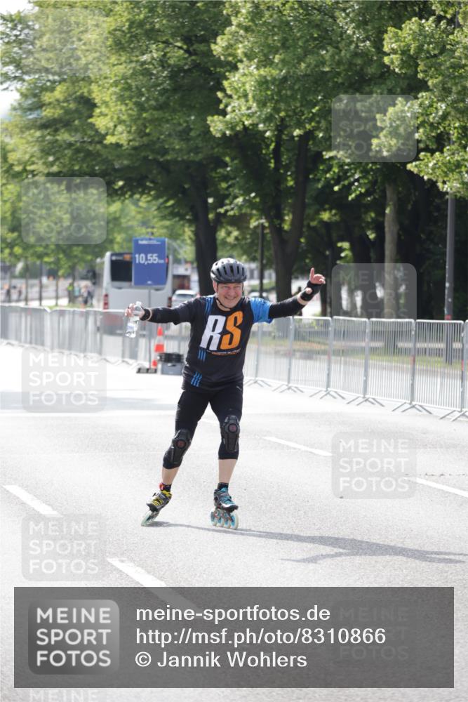29.06.2025 - hella hamburg halbmarathon Jannik Wohlers http://msf.ph/oto/8310866 29.06.2025 08:58:54 Lombardsbrücke  meine-sportfotos.de