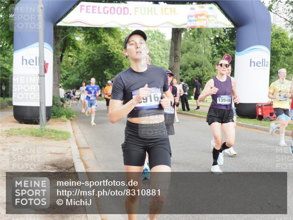 29.06.2025 - hella hamburg halbmarathon MichiJ http://msf.ph/oto/8310881 29.06.2025 10:36:01 Zwischen KM18-KM19 2442, 4377, 4601, 5915, 6081, 6134, 7067, 8234, 8916, 9213, 11679, 12534, 13007, 13672, 13948, 14814, 15894, 16149, 17979, 18790, 18836, 18856, 19181 meine-sportfotos.de