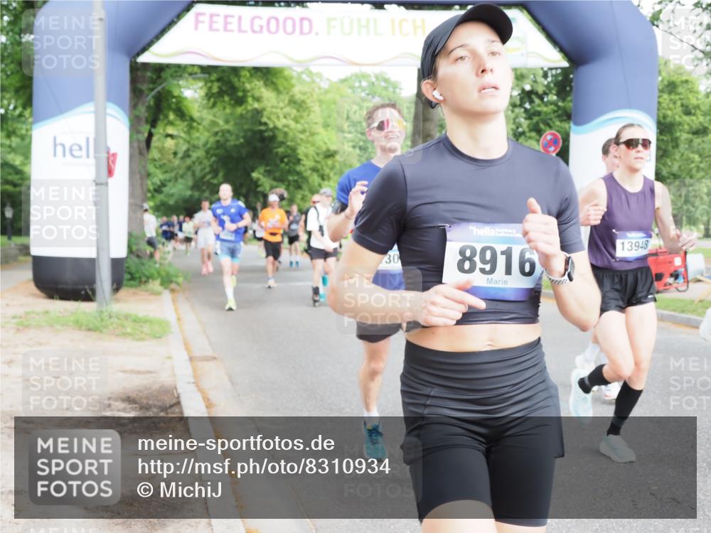 29.06.2025 - hella hamburg halbmarathon MichiJ http://msf.ph/oto/8310934 29.06.2025 10:36:01 Zwischen KM18-KM19 2442, 4377, 4601, 5915, 6081, 6134, 7067, 8234, 8916, 9213, 11679, 12534, 13007, 13672, 13948, 14814, 15894, 16149, 17979, 18790, 18836, 18856, 19181 meine-sportfotos.de
