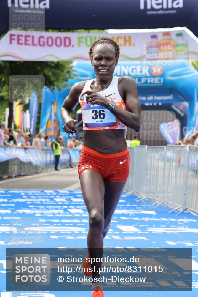 29.06.2025 - hella hamburg halbmarathon Strokosch-Dieckow http://msf.ph/oto/8311015 29.06.2025 10:11:56 Ziel 36 meine-sportfotos.de