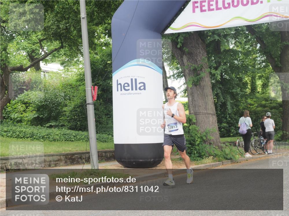 29.06.2025 - hella hamburg halbmarathon KatJ http://msf.ph/oto/8311042 29.06.2025 10:15:16 Zwischen KM18-KM19  meine-sportfotos.de
