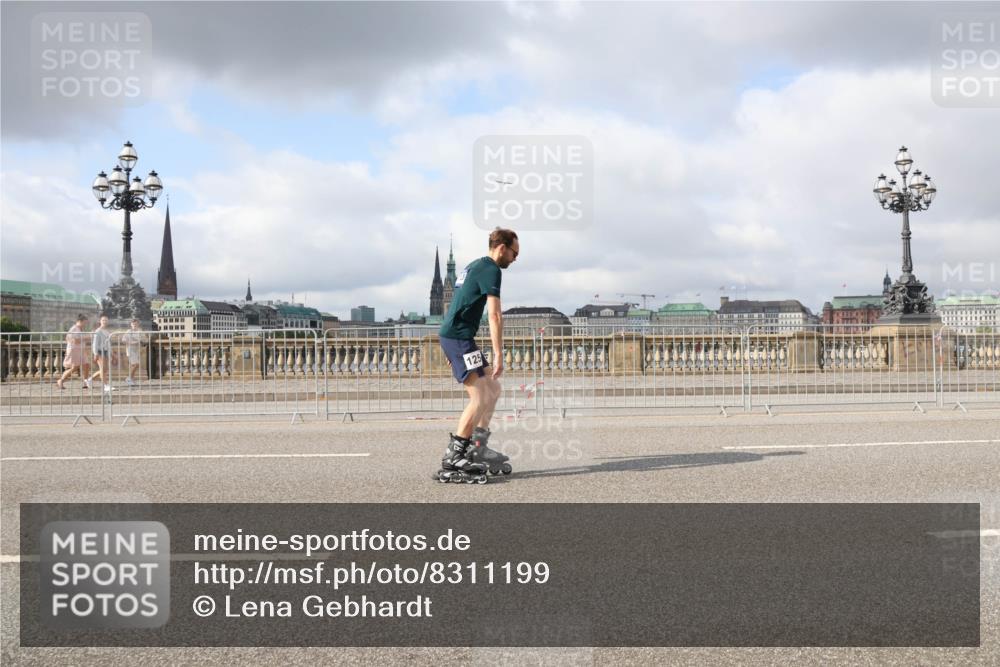 29.06.2025 - hella hamburg halbmarathon Lena Gebhardt http://msf.ph/oto/8311199 29.06.2025 09:06:53 Lombardsbrücke 125 meine-sportfotos.de
