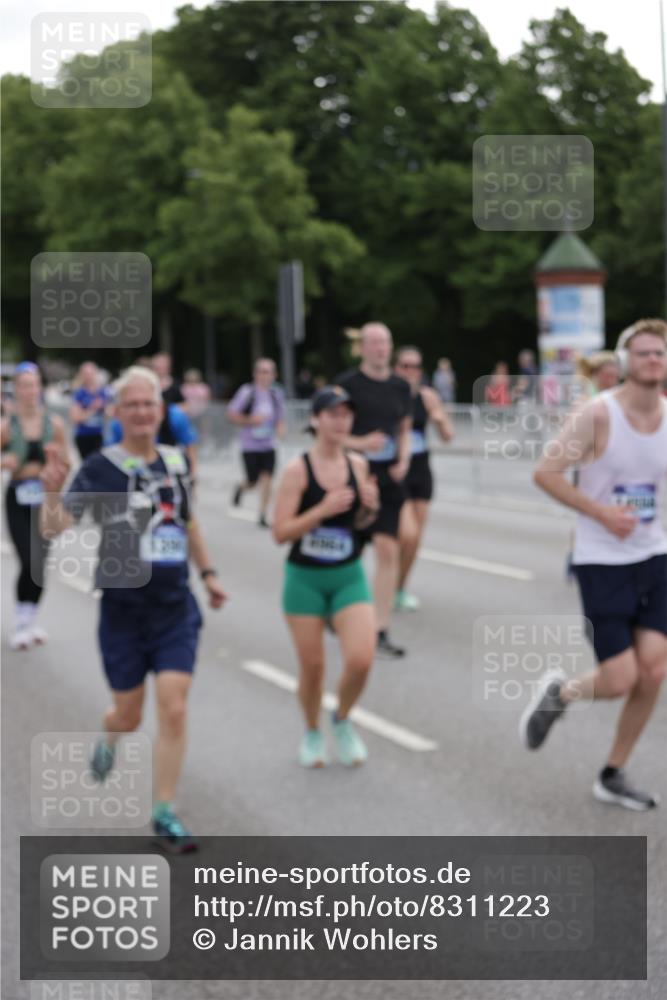29.06.2025 - hella hamburg halbmarathon Jannik Wohlers http://msf.ph/oto/8311223 29.06.2025 10:38:29 Lombardsbrücke 56, 1232, 1390, 1451, 2524, 2534, 2693, 3307, 3745, 3927, 4257, 4320, 4964, 6062, 7263, 7849, 8367, 8583, 8747, 8783, 9455, 9708, 10072, 10554, 10604, 11059, 12028, 12072, 12722, 13060, 13922, 14557, 14558, 14856, 15755, 16181, 16346, 16388, 18050, 18504 meine-sportfotos.de