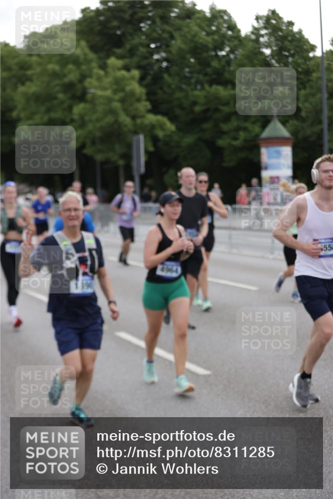 29.06.2025 - hella hamburg halbmarathon Jannik Wohlers http://msf.ph/oto/8311285 29.06.2025 10:38:30 Lombardsbrücke 56, 1232, 1390, 1451, 2524, 2534, 2693, 3307, 3745, 3927, 4257, 4320, 4410, 4964, 6062, 7263, 7849, 8367, 8583, 8747, 8783, 9455, 9708, 10072, 10554, 10604, 11059, 12028, 12072, 12722, 13060, 13922, 14557, 14558, 14856, 15755, 16181, 16346, 16388, 18050, 18504 meine-sportfotos.de