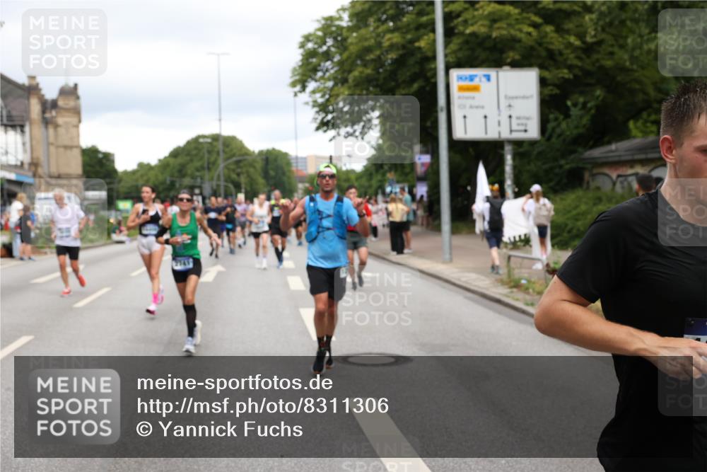 29.06.2025 - hella hamburg halbmarathon Yannick Fuchs http://msf.ph/oto/8311306 29.06.2025 10:50:35 20KM 1583, 1955, 2083, 2741, 3413, 3836, 4152, 5418, 5492, 5570, 6399, 6416, 6835, 7037, 7547, 7716, 8393, 8542, 8652, 8669, 8825, 8968, 9246, 9488, 9727, 9884, 9907, 9934, 10093, 10665, 11083, 11212, 12014, 12348, 12440, 12523, 12590, 12712, 13394, 13666, 13691, 13750, 14139, 14408, 14588, 14678, 14867, 15097, 15407, 15431, 15695, 15712, 16121, 16257, 16261, 16620, 16634, 16679, 17268, 17660, 17993, 18208, 18652, 18719, 18867, 18899, 19091 meine-sportfotos.de