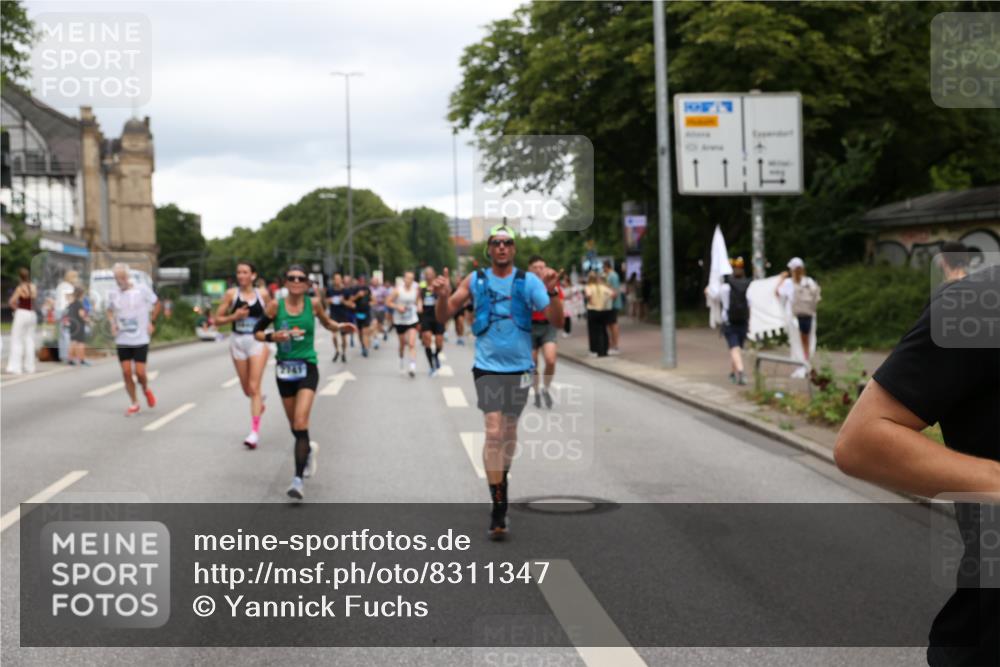 29.06.2025 - hella hamburg halbmarathon Yannick Fuchs http://msf.ph/oto/8311347 29.06.2025 10:50:36 20KM 1583, 1955, 2083, 2741, 3413, 3836, 4152, 4940, 5418, 5492, 5570, 6399, 6416, 6835, 7037, 7547, 7716, 8393, 8542, 8652, 8669, 8825, 9488, 9727, 9884, 9907, 9934, 10093, 10212, 10665, 11083, 11212, 12014, 12348, 12440, 12523, 12590, 12712, 13394, 13666, 13691, 13750, 14139, 14408, 14588, 14678, 14867, 15097, 15407, 15431, 15695, 15712, 16121, 16257, 16261, 16634, 16679, 17268, 17660, 17993, 18208, 18652, 18719, 18867, 18899, 19091 meine-sportfotos.de