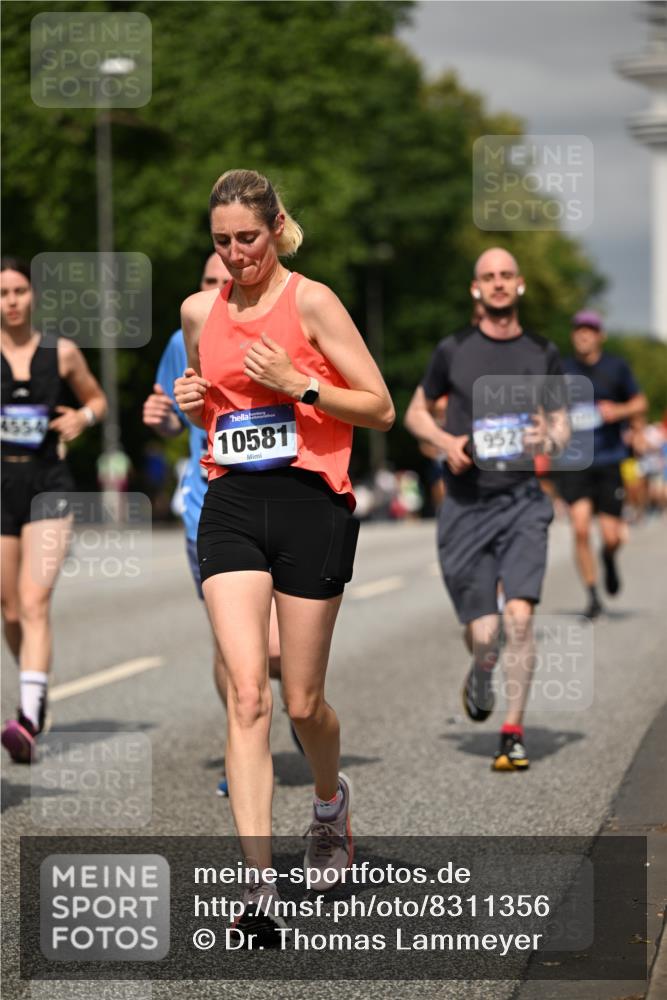 29.06.2025 - hella hamburg halbmarathon Dr. Thomas Lammeyer http://msf.ph/oto/8311356 29.06.2025 10:17:09 Kennedybrücke 1007, 1328, 1859, 2961, 3218, 3729, 4187, 4554, 4950, 5597, 5598, 6026, 7346, 7873, 8115, 8279, 8913, 9128, 9527, 10581 meine-sportfotos.de