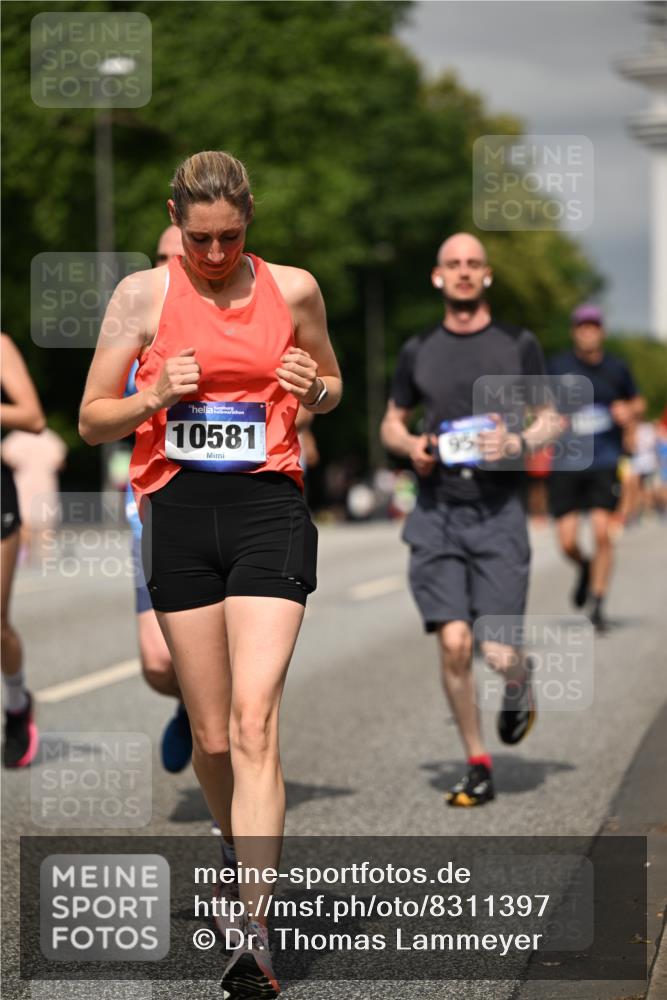 29.06.2025 - hella hamburg halbmarathon Dr. Thomas Lammeyer http://msf.ph/oto/8311397 29.06.2025 10:17:09 Kennedybrücke 1007, 1328, 1859, 2961, 3218, 3729, 4187, 4554, 4950, 5597, 5598, 6026, 7346, 7873, 8115, 8279, 8913, 9128, 9527, 10581 meine-sportfotos.de