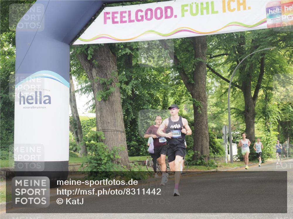 29.06.2025 - hella hamburg halbmarathon KatJ http://msf.ph/oto/8311442 29.06.2025 10:15:22 Zwischen KM18-KM19  meine-sportfotos.de