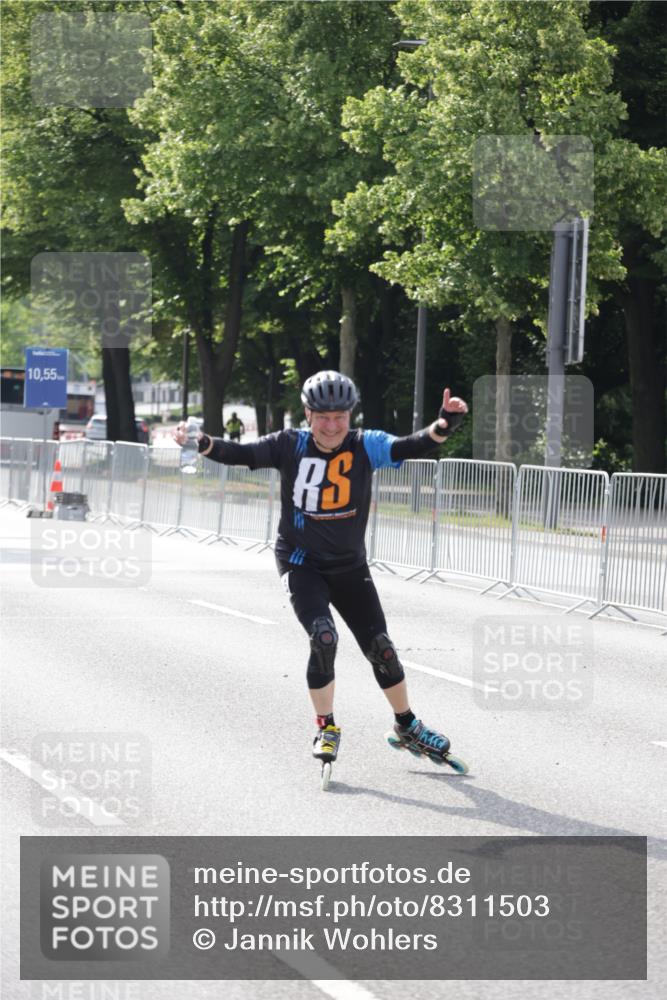 29.06.2025 - hella hamburg halbmarathon Jannik Wohlers http://msf.ph/oto/8311503 29.06.2025 08:58:55 Lombardsbrücke  meine-sportfotos.de