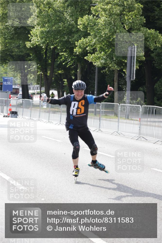 29.06.2025 - hella hamburg halbmarathon Jannik Wohlers http://msf.ph/oto/8311583 29.06.2025 08:58:55 Lombardsbrücke  meine-sportfotos.de