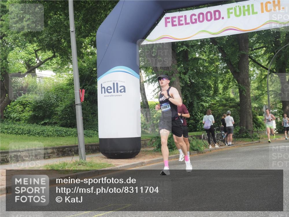 29.06.2025 - hella hamburg halbmarathon KatJ http://msf.ph/oto/8311704 29.06.2025 10:15:23 Zwischen KM18-KM19  meine-sportfotos.de