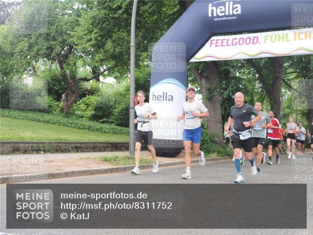 29.06.2025 - hella hamburg halbmarathon KatJ http://msf.ph/oto/8311752 29.06.2025 10:44:48 Zwischen KM18-KM19 1611, 2236, 6595, 7082 meine-sportfotos.de