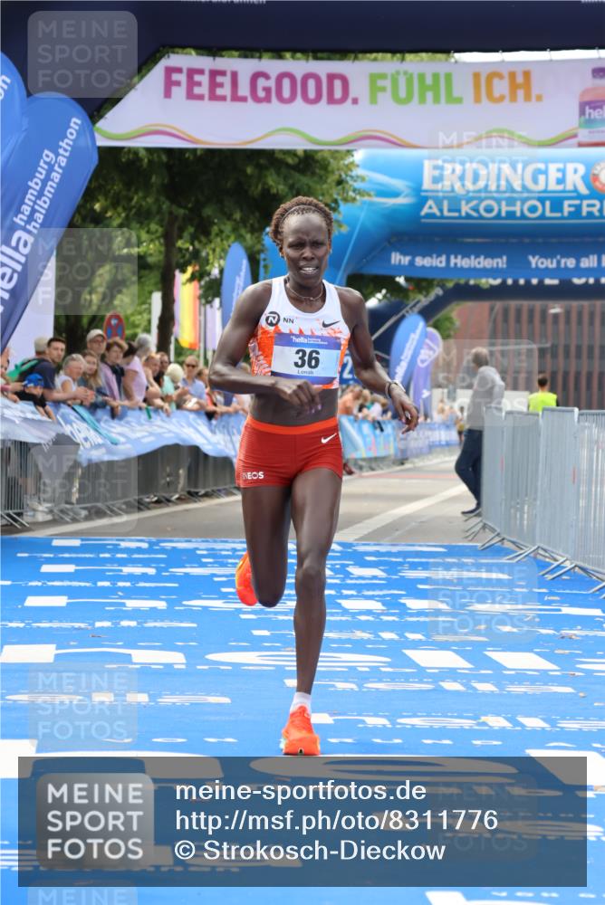 29.06.2025 - hella hamburg halbmarathon Strokosch-Dieckow http://msf.ph/oto/8311776 29.06.2025 10:11:55 Ziel 36 meine-sportfotos.de